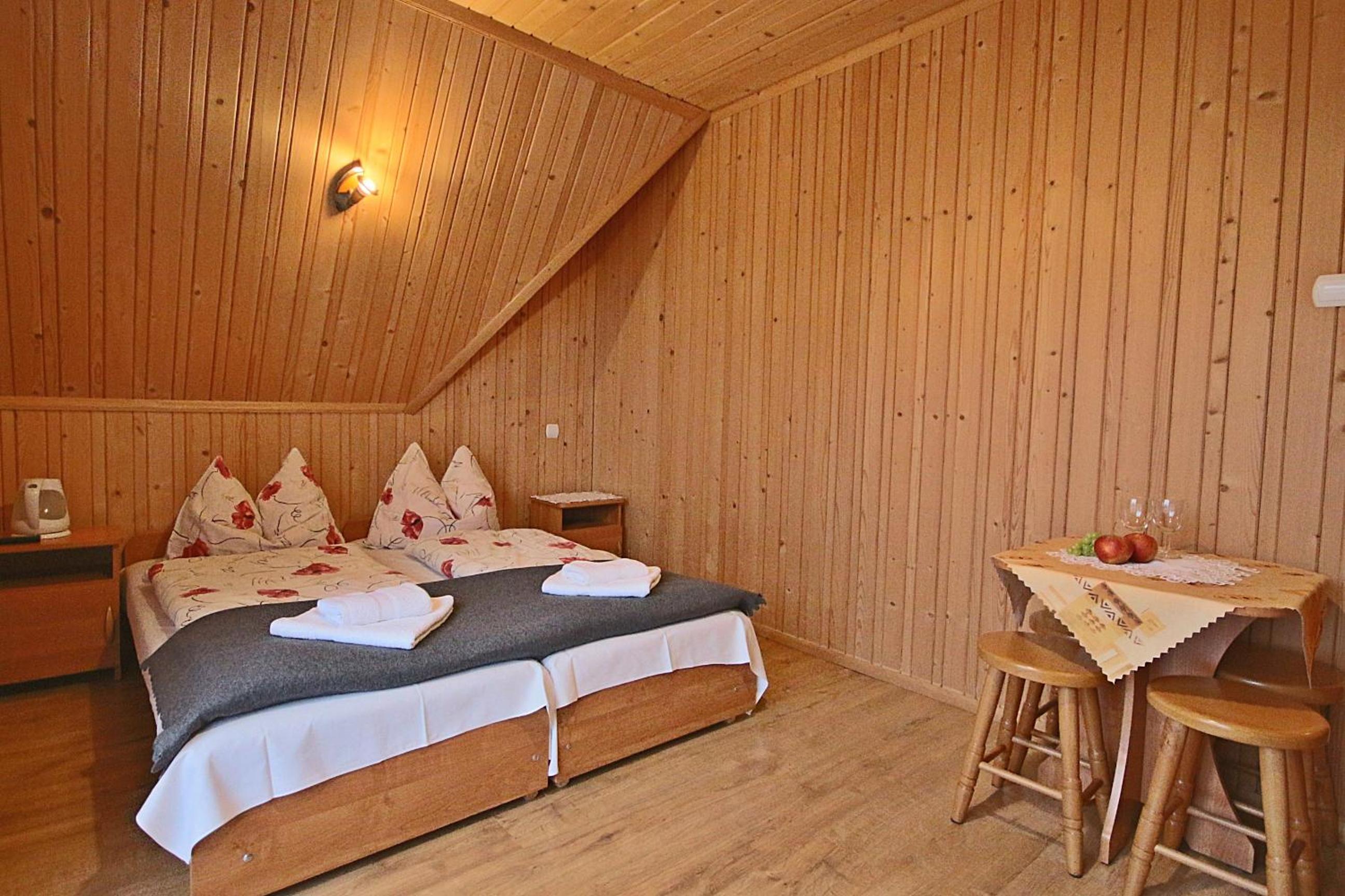 Quadruple Room with Mountain View at Noclegi Brzegi